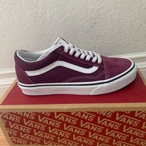 Brand New Vans - women’s size 8/men’s 6.5